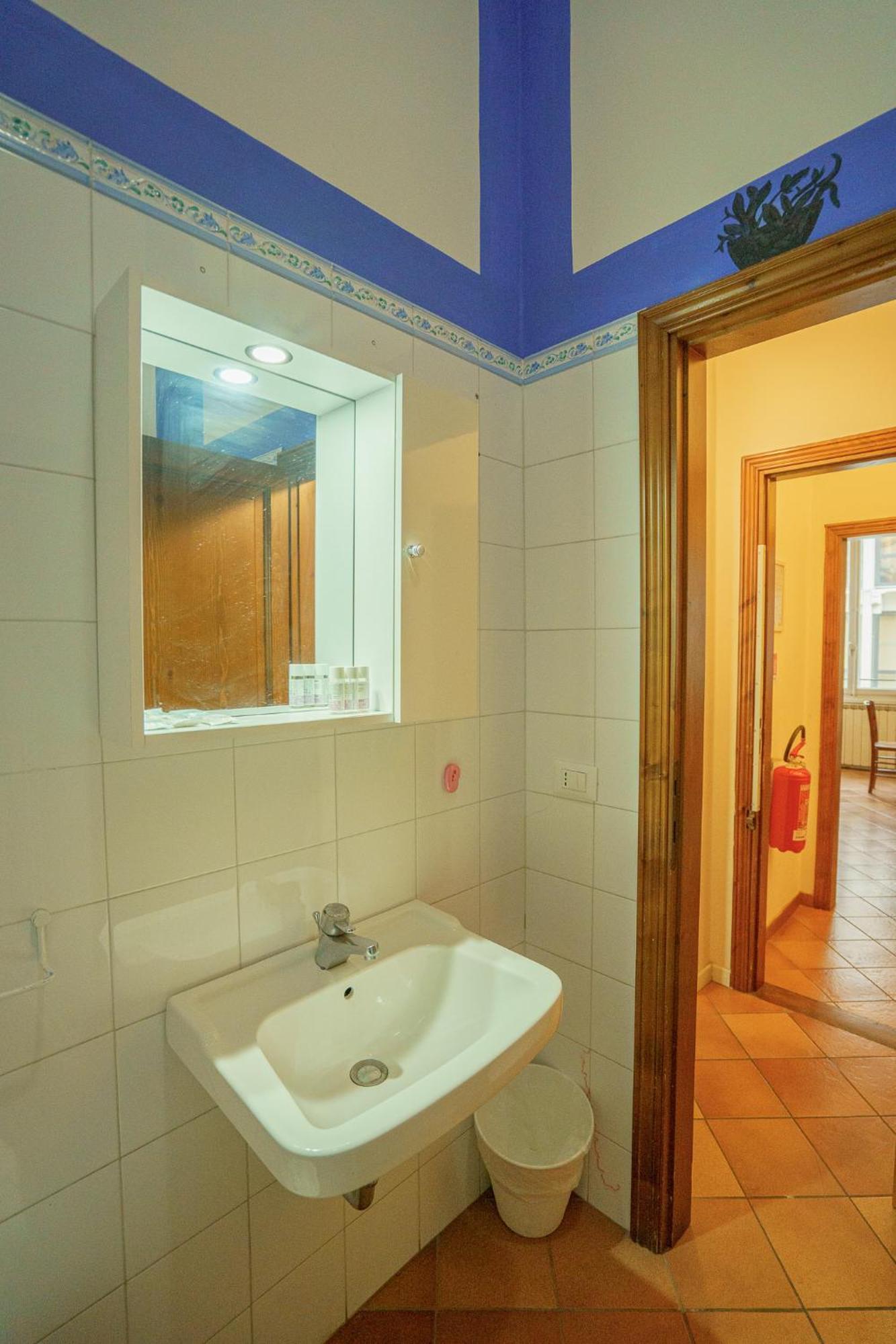 Tranquil Near Museums And Train Station Apartamento Florencia
