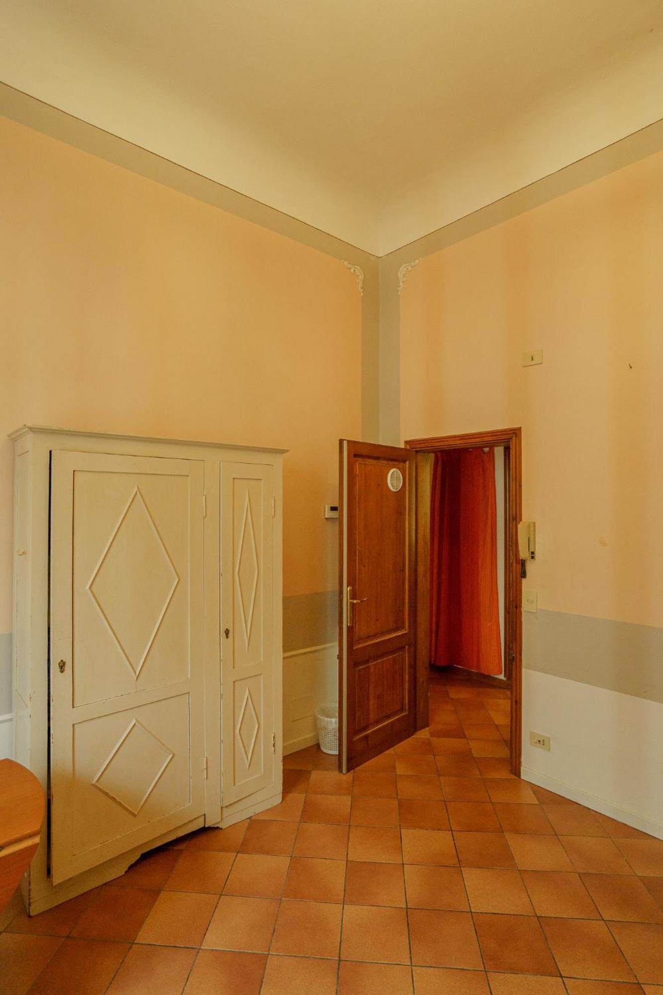 Tranquil Near Museums And Train Station Florencia